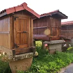 Turisticos Casa Dos Pulidos * Olas de Villarino